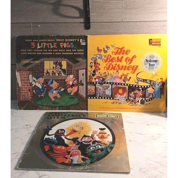 The Best Of Disney Volume 2 Vinyl LP Records Disneyland Records 3 Little Pigs - Picture 2 of 10